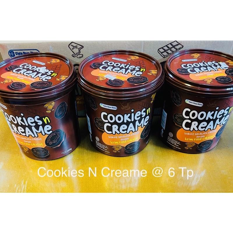

Biskuit Cookies Hitam Manis Ember Plastik 6 Toples Best Seller