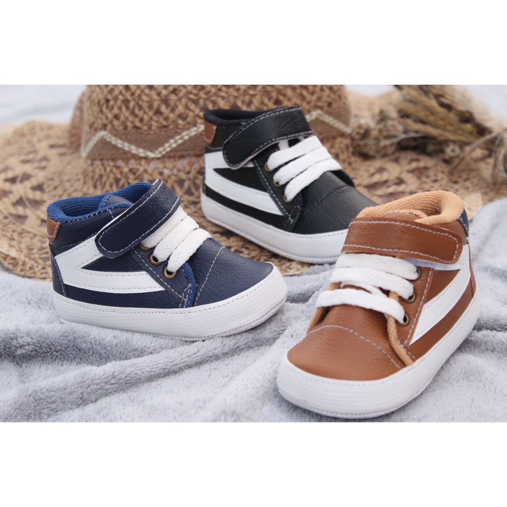 Janitra boot J1 sepatu bayi gendong merangkak dan belajar jalan baby shoes 1-15 bulan  code: J1