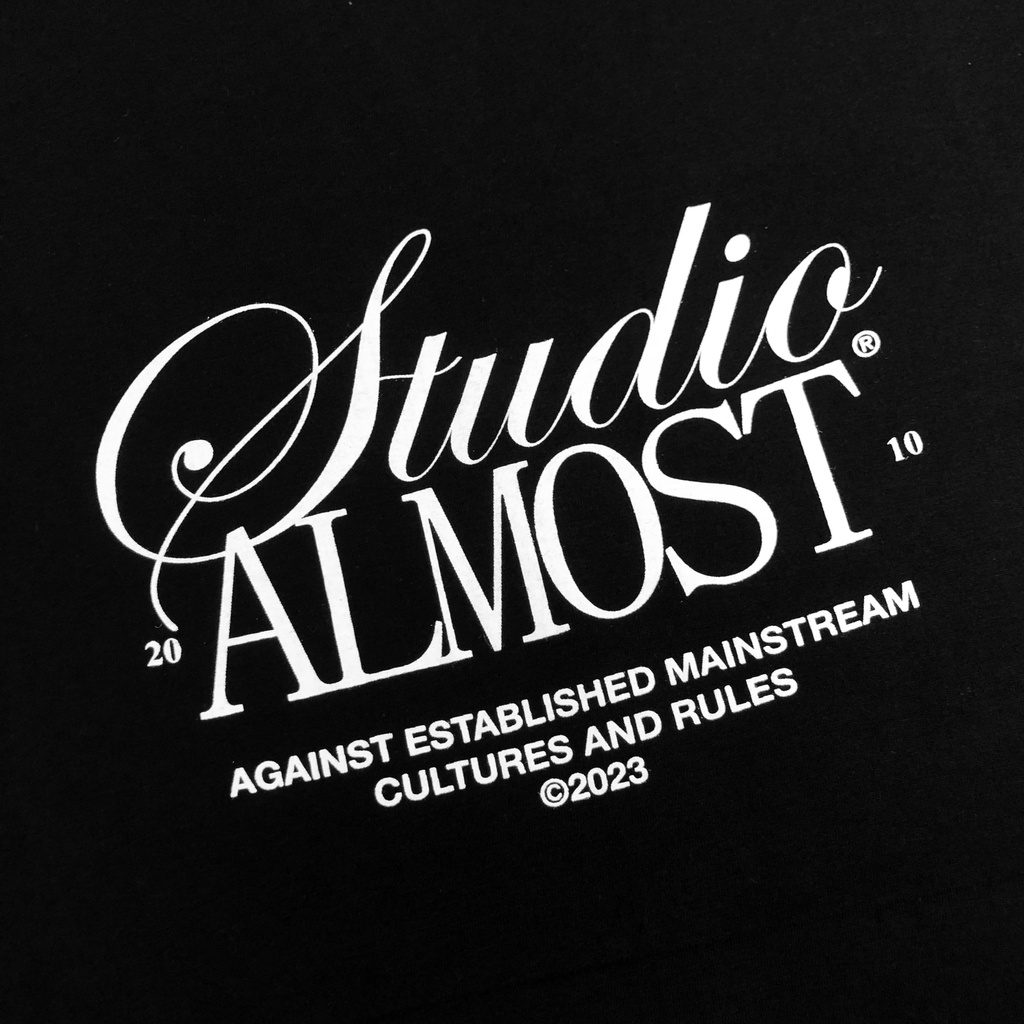 Almost Studio - T-Shirt - Reg - Black