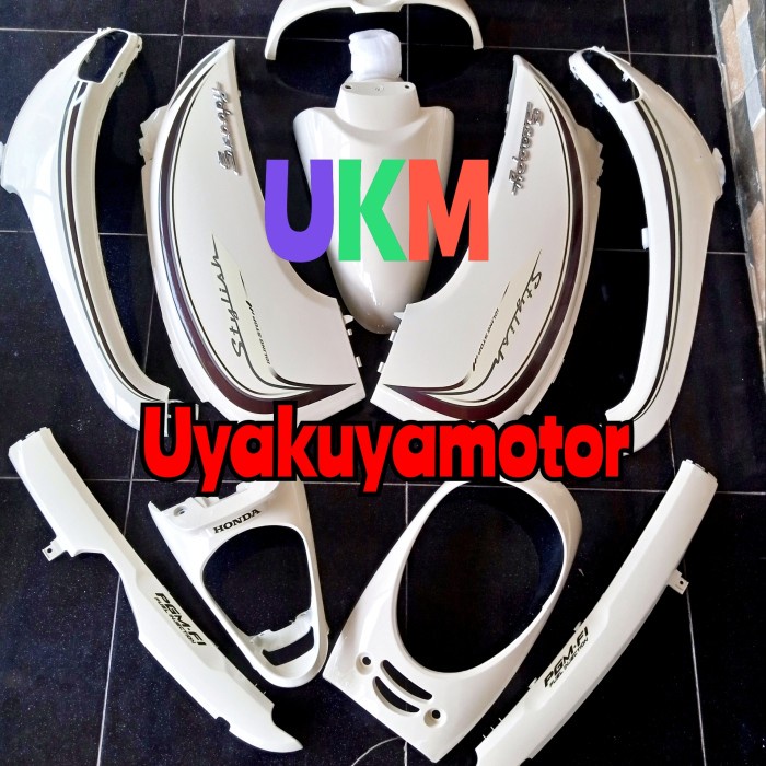 COVER FULL BODY HALUS SCOOPY FI CREAM PLUS EMBLEM 2013-2016