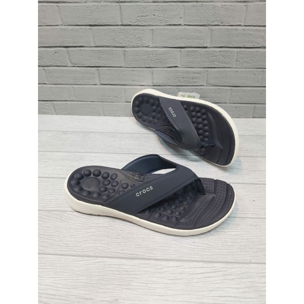 Sandal Jepit CROCS REVIVA CANVAS FLIP MEN