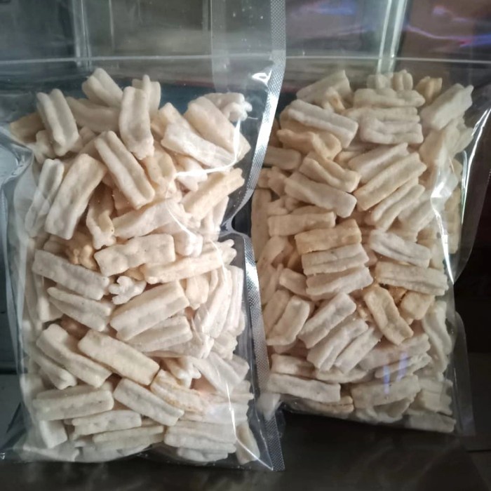 

COD 250gr Kerupuk Belimbing Cemialn enak Termurah