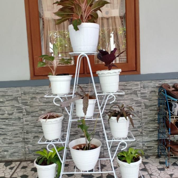 Rak Pot Bunga Minimalis Besi