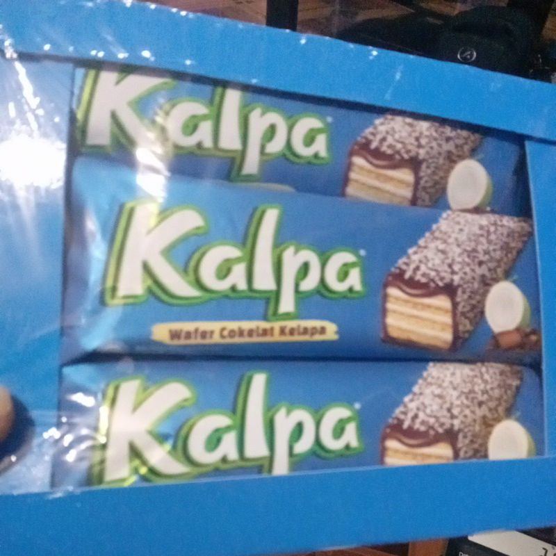 

Kalpa wafer coklat box 12 pcs