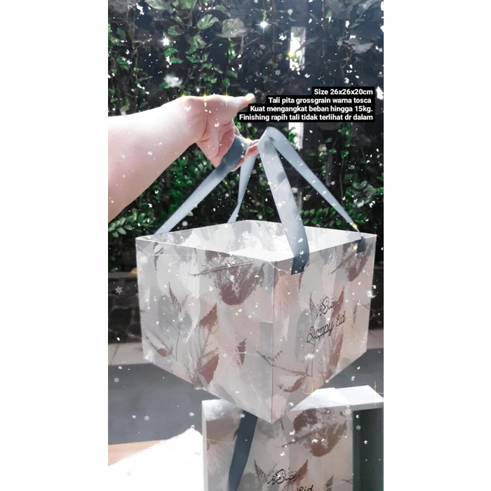 

Paper Bag Premium Lebaran Idul Fitri 26X26X20 020