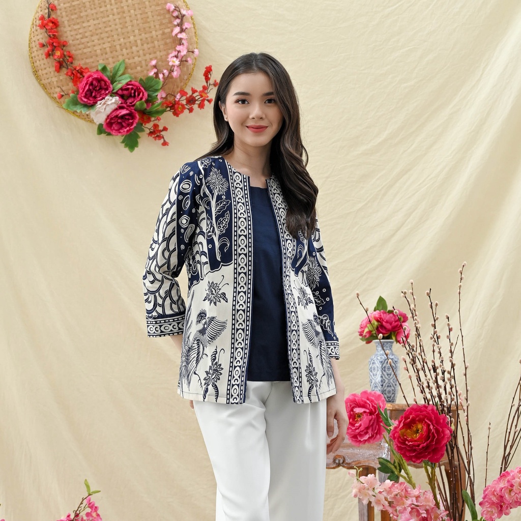 Hanoi - Busan Blouse Batik Wanita