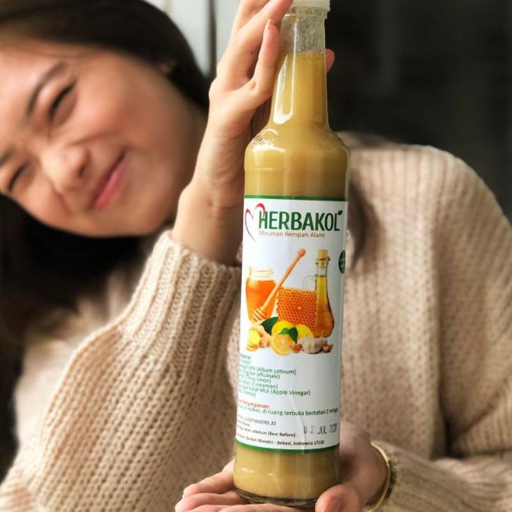 

Ready Stok Jus Bawang Putih Herbal + Jahe Merah + Lemon + Cuka Apel + Madu + Cinnamon - HERBAKOL