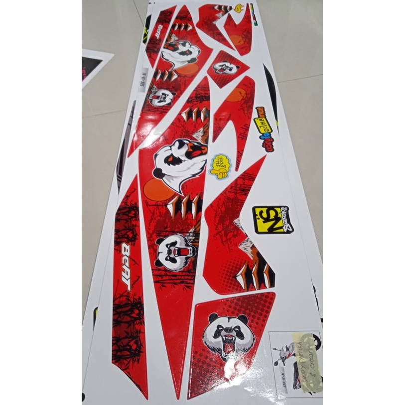 Sticker Striping Beat Karbu Motif Panda - List Body Variasi Honda Beat Karbu - Variasi Skotlet Motor