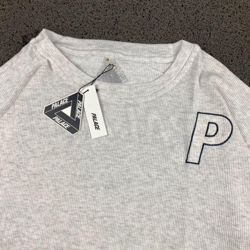 CREWNECK PALACE ABU BORDIR FULL TAG LABEL CASUAL HYPE