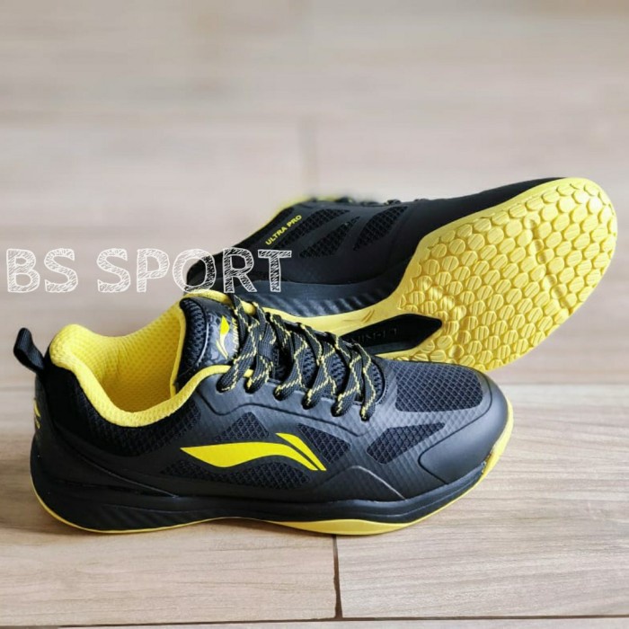 {MentariStore} SEPATU BADMINTON LINING ULTRA PRO ORIGINAL - BLACK YELLOW 42 - 26 cm Diskon