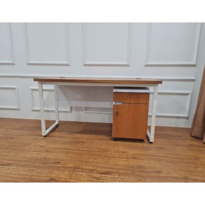 MEJA DIREKTUR MEJA BIRO MEJA 1 BIRO MEJA RESEPSIONIS MEJA DIREKTUR MEJA DIREKSI MEJA EL09I09A82L