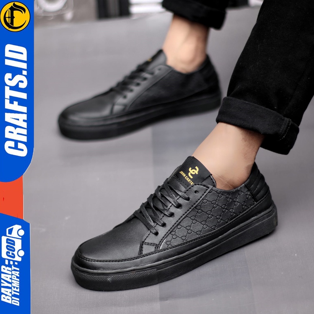 Sepatu Pria Sneakers Casual Hitam Kerja Crafts Ebory