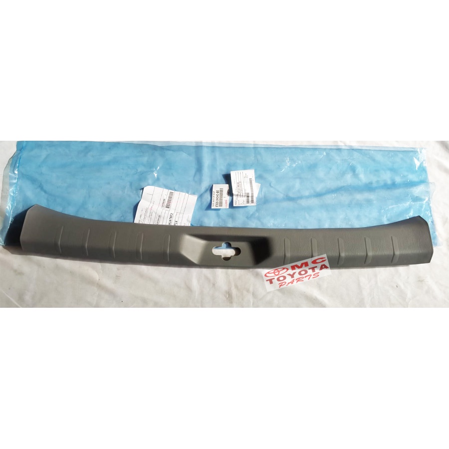 Sill Plate/List Plate/Door Siil Belakang Bagasi Kijang Innova 67935-0K040-B0