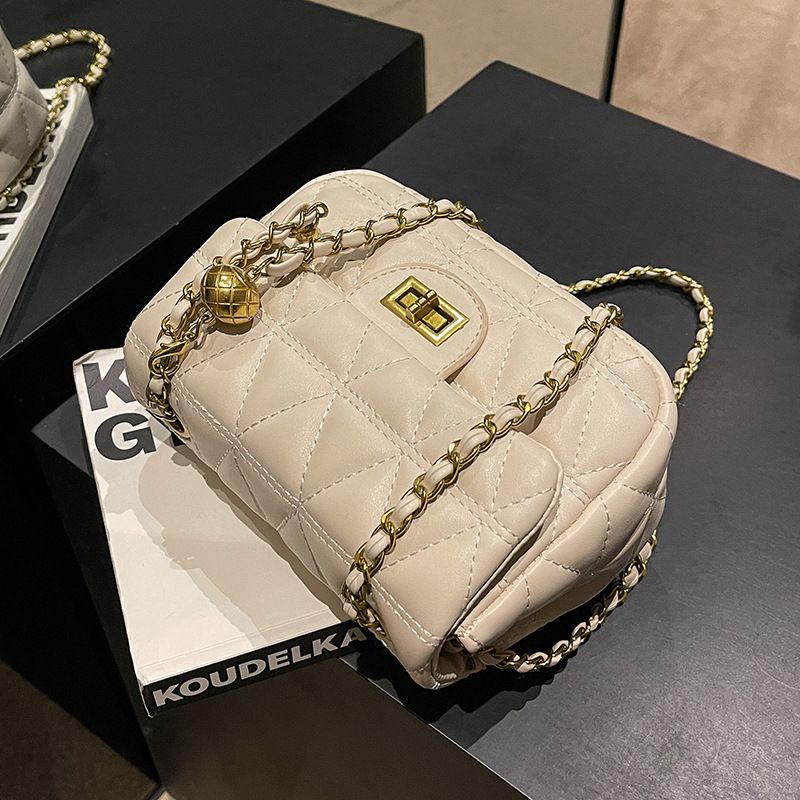 Tas Selempang Kulit Wanita Dompet Hp Cewek Rantai Bag FT66 18 x 12 x 7 cm