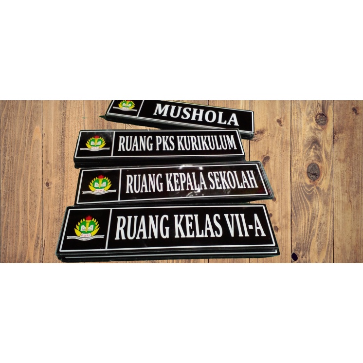 

Papan Nama Ruang Sekolah