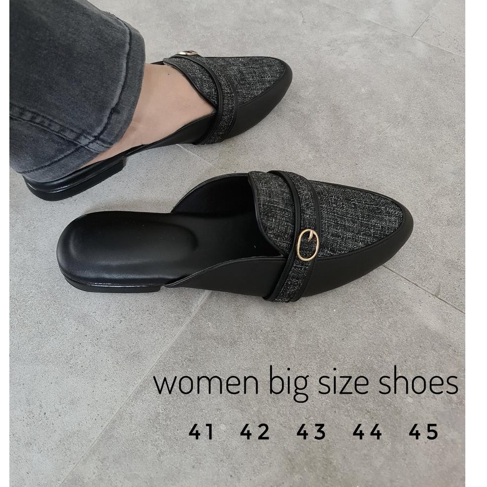 STOK TERBATAS Bloomberg - No.2 terlaris Sepatu Wanita Big Size '41-45 - " ZOYA"