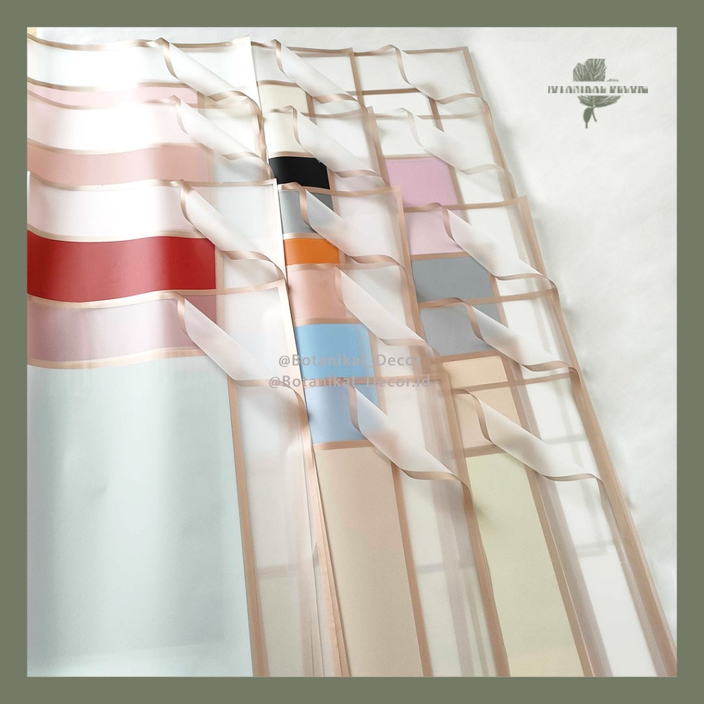 

Transparent Gold Frame Cellophane Double List Flower Wrapping Waterproof Paper Kertas Buket Bunga Wrapping Cellophane Ketras Waxxy Gold Line Hand Bouquet
