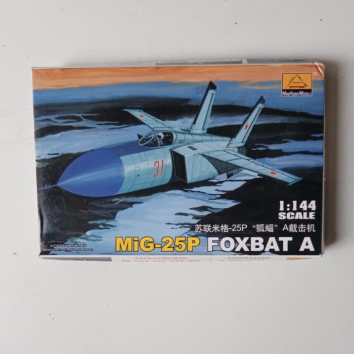 FLASH SALE MODEL KIT PESAWAT MIG-25 (1:144) TERLARIS