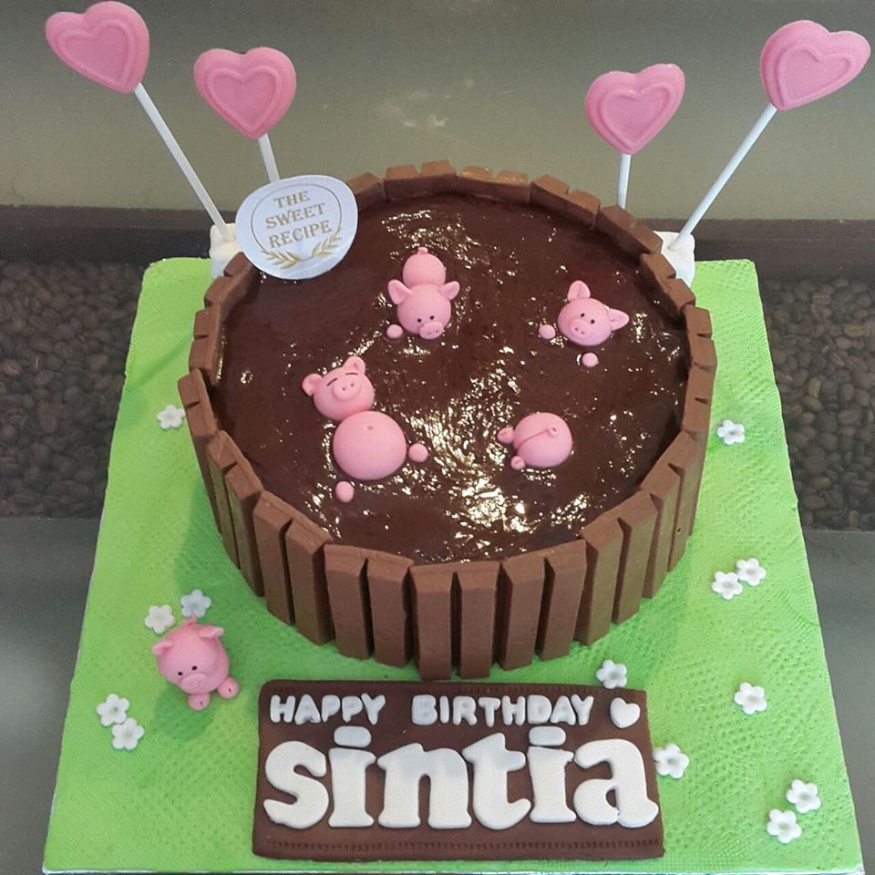 

Piggy Cake
