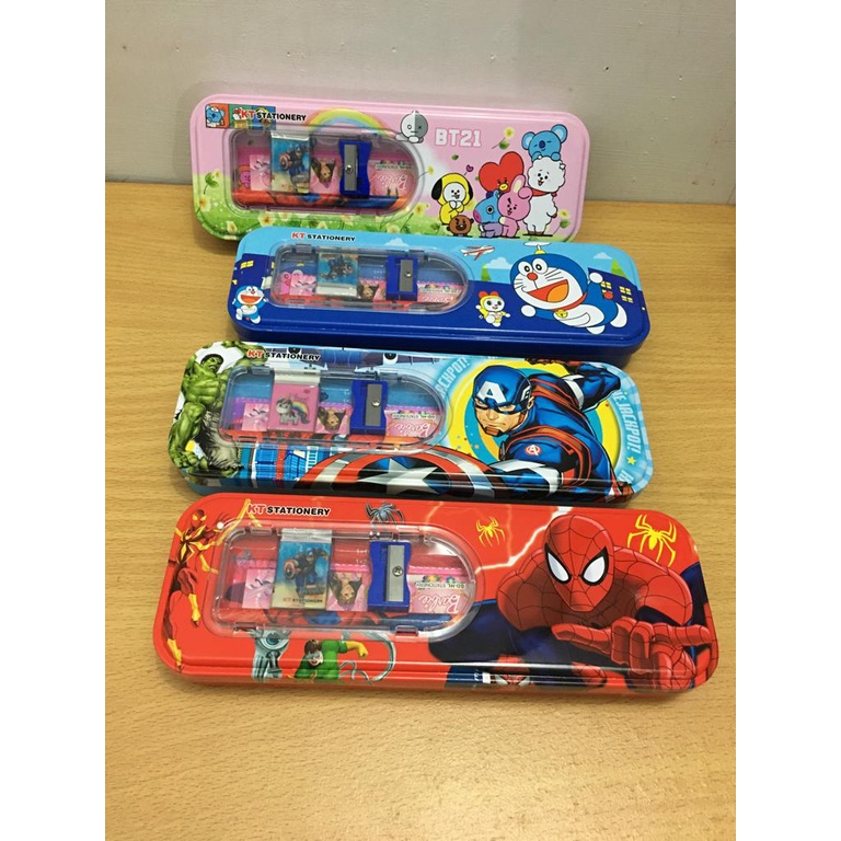 

TEMPAT PENSIL/KOTAK PENSIL SET KALENG ANAK KARAKTER