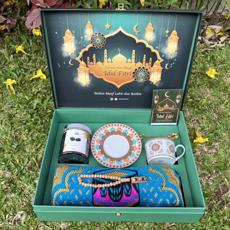 

Hampers Lebaran / Hampers idul fitri / parsel lebaran / hampers kurma ajwa / eid al fitri kareem hampers mug