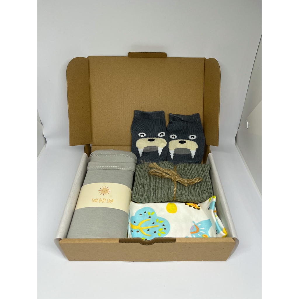 Hampers Kado Bayi Hampers Baby Girl Boy Kado Hadiah Lahiran Perempuan Laki Laki Gift Set Newborn Babygift Perempuan Laki-Laki Jumper Topi Sepatu Kaos Kaki Slebber Kacamata