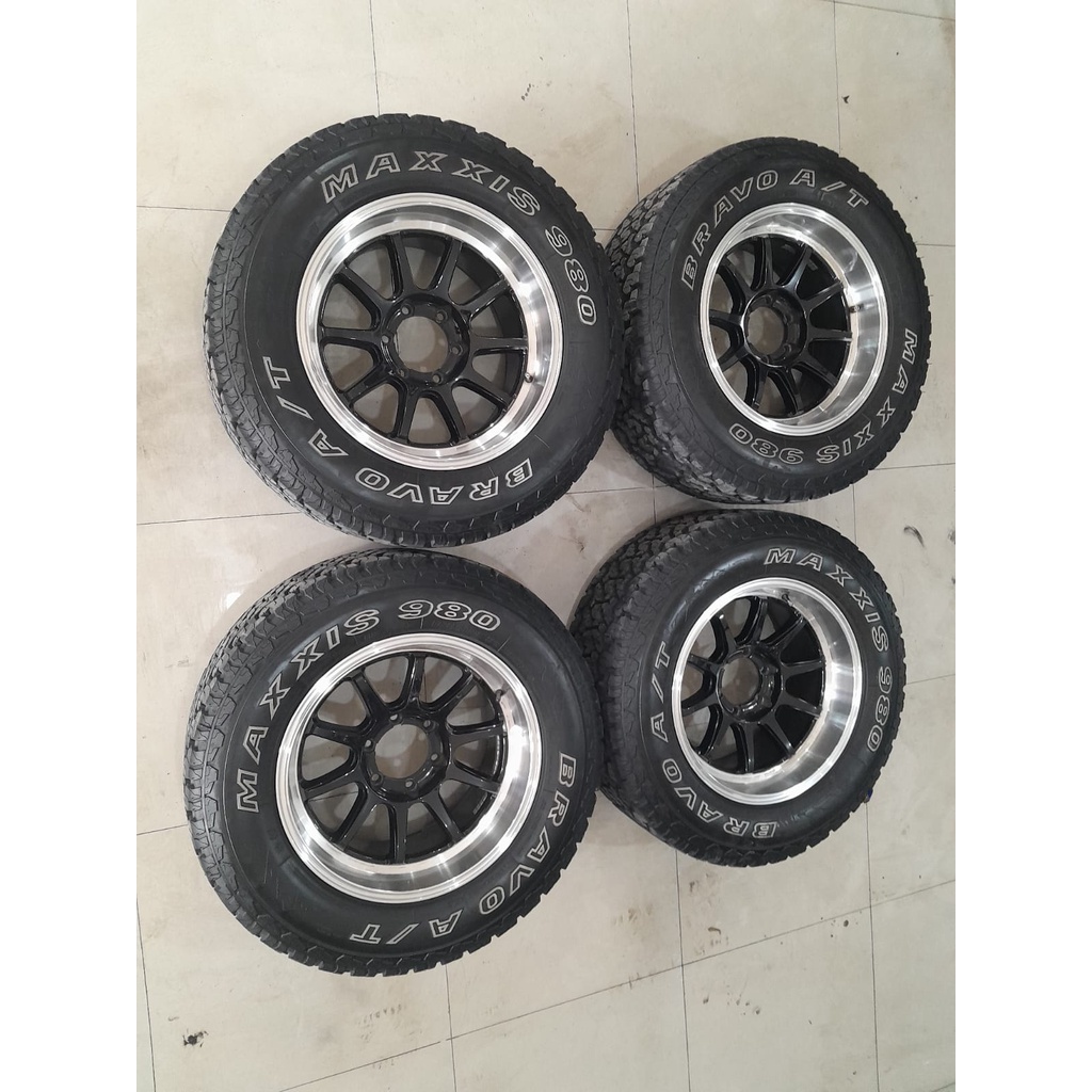 VELG MOBIL SECOND TOBOALI HSR RING 18 LEBAR 9,5 PCD 6X139,7 + BAN MAXXIS A/T 285 60 R18