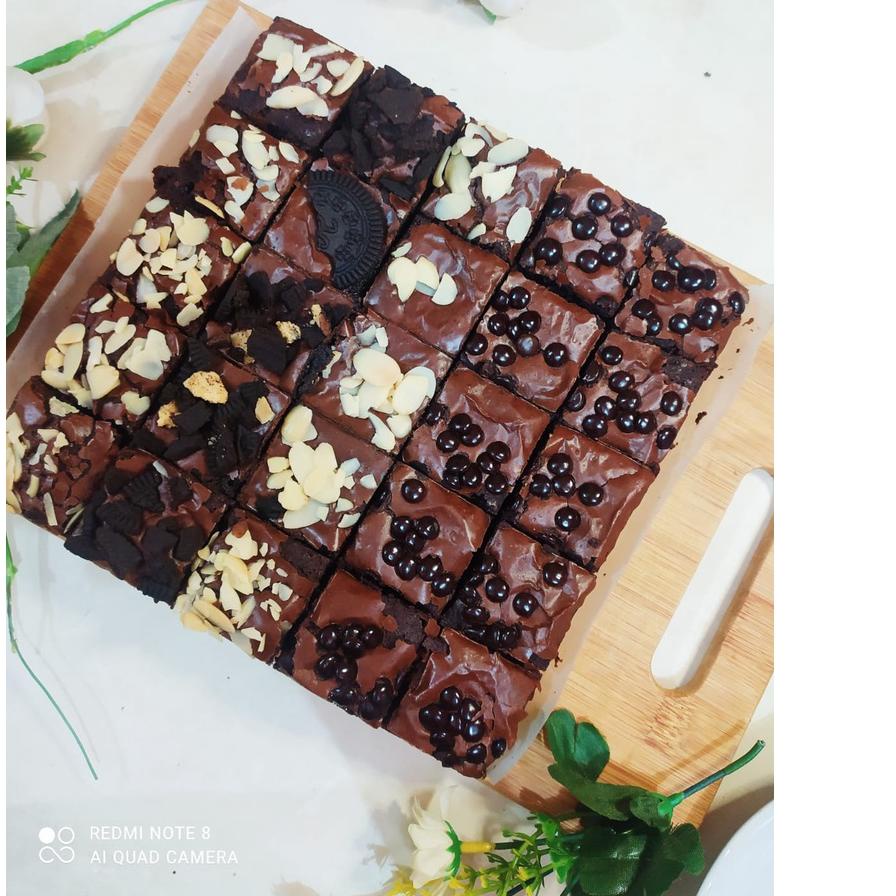 

♀ Brownies Bella Brownies FUDGY Panggang Sekat Premium topping Chocochips Almond Oreo II HAMPERS LEBARAN 2022 ➺