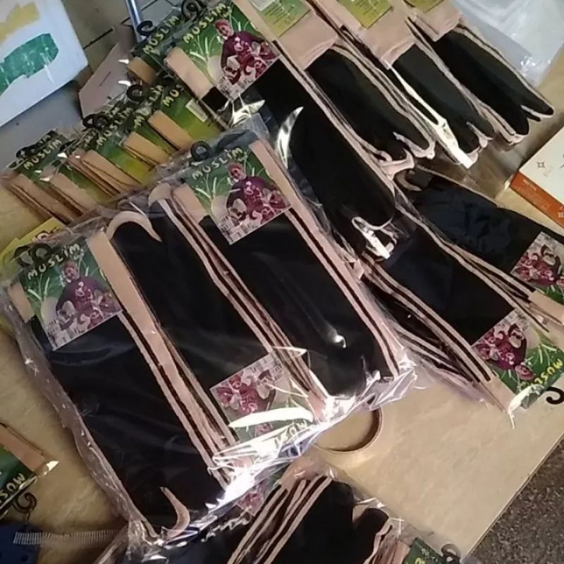 Kaos Kaki Jempol Muslimah Krem Coklat Telapak Hitam / Kaos Kaki Panjang Wanita Murah / TV-126