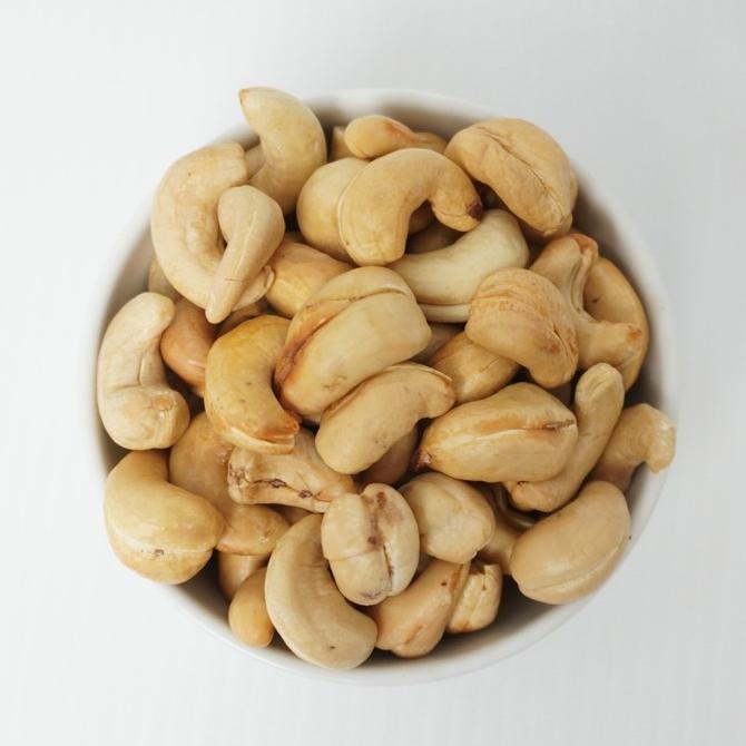 

KACANG MEDE KACANG METE 1 KG / KACANG MEDE ROASTED ASLI WONOGIRI - SAFIYA FOOD EL09I09A82L