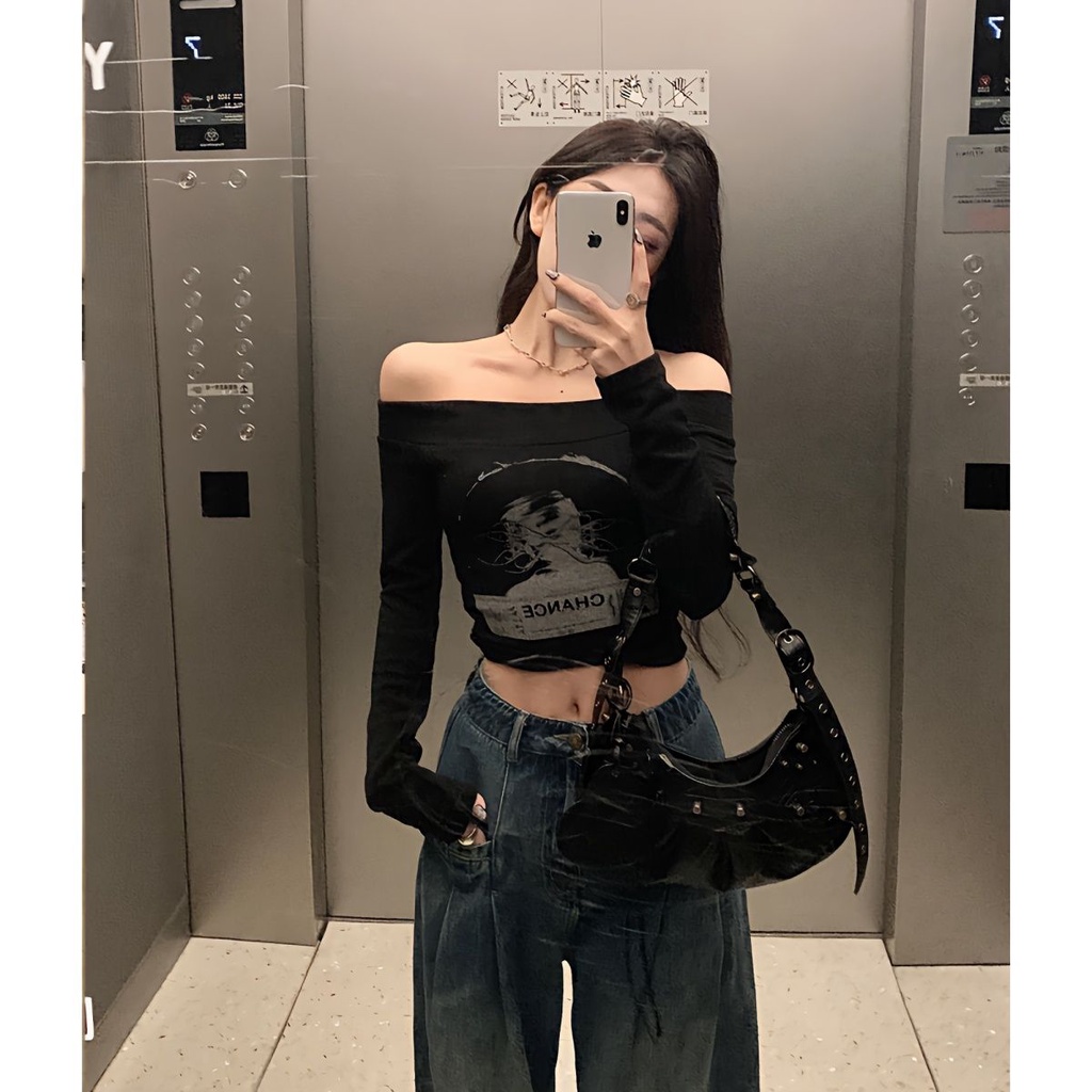 Red American sweet hot girl style one-shoulder top wanita awal musim semi versi Korea baru dari bottoming shirt slim long-sleeve top ins tide