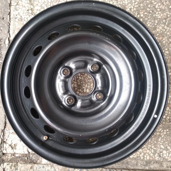 Terlaris Velg Besi Kaleng Oem Cayla Sigra Ring 14 Pcd 100 X 4H