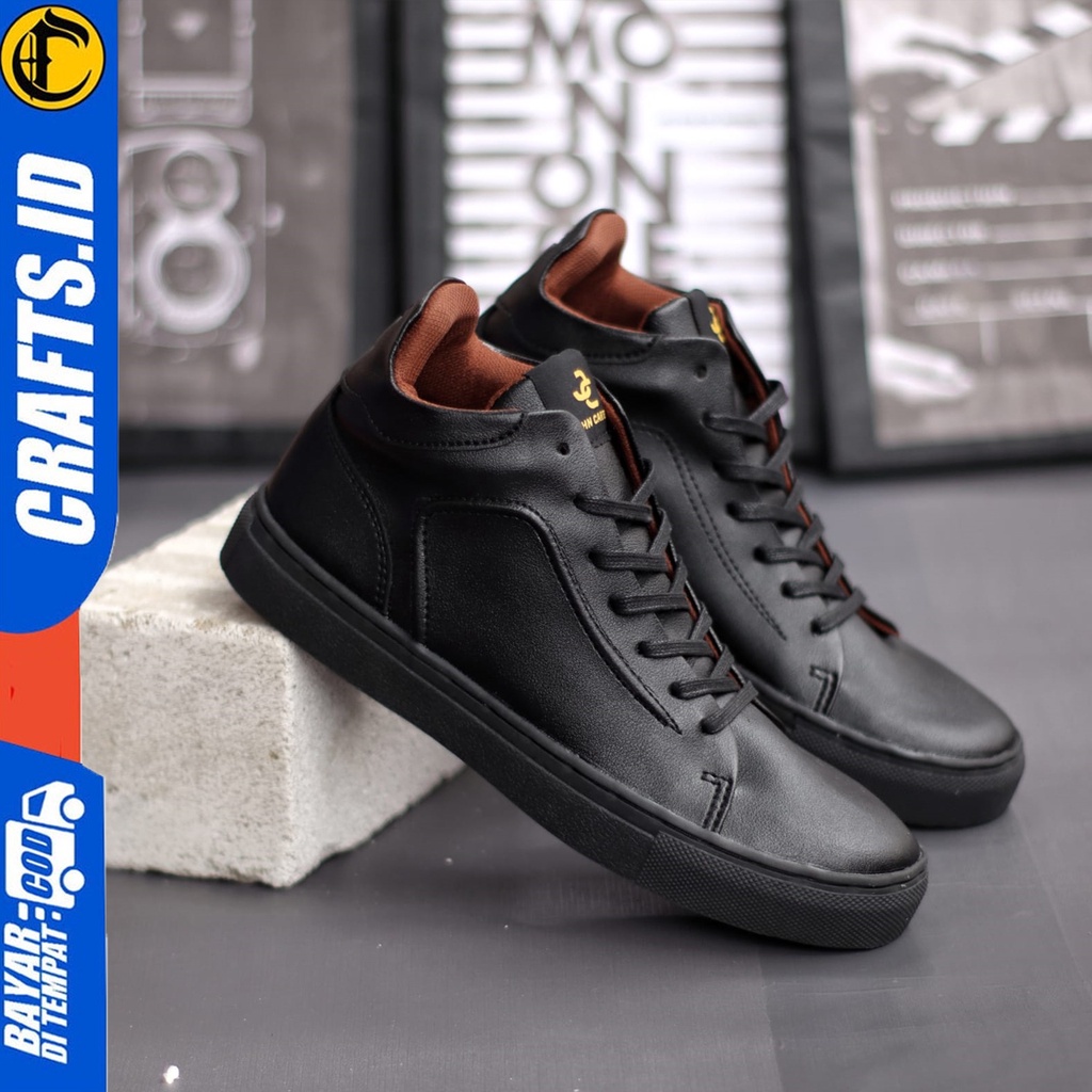 Sepatu Sneakers Casual Hitam Wingtif Pria Tali Kerja Crafts Rebelion