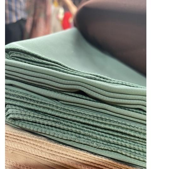 Segiempat Wolfis Jumbo / jilbab segi empat bahan Wolfis PREMIUM polos warna hijau muda Wolfis matcha