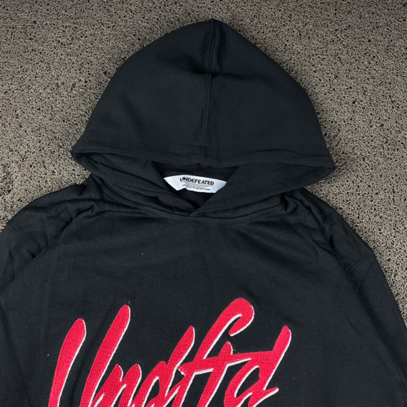 HOODIE UNDEFEATED FULL TAG LABEL CASUAL HYPE