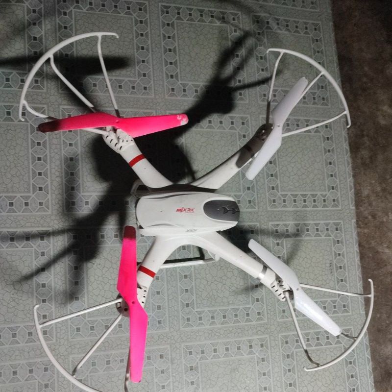 dron mjx 101
