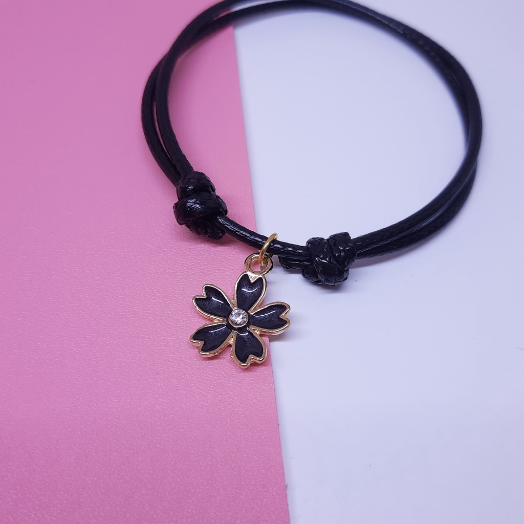 Gelang Couple Aesthetic Korea Pasangan Bestie Pacar Persahabatan Tali Korea Hitam Simple Lucu Murah Liontin Bunga Sakura