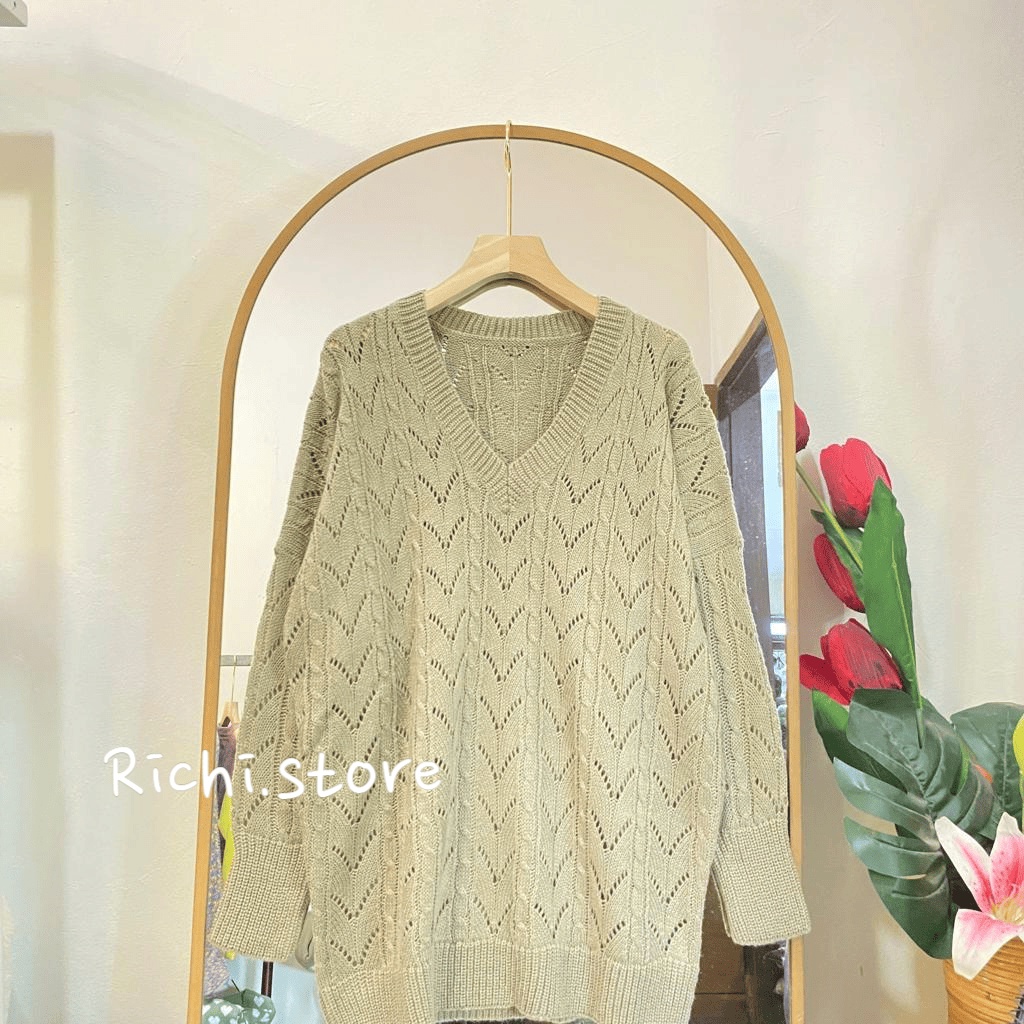 QILA BLOUSE RAJUT V-NECK POINTEL