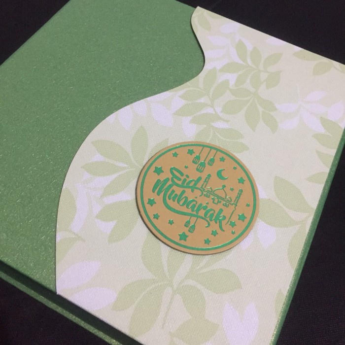 

Kotak Kue Lebaran Magnet Tengah 062