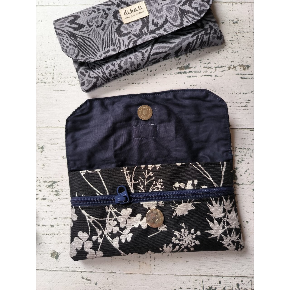 dompet dolar uang kertas logam