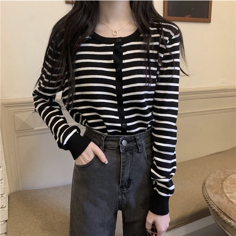 Cardigan Sweater Motif Garis Fashion Korean Crop Long Sleeve Knit Top Atasan Korean Style Wanita