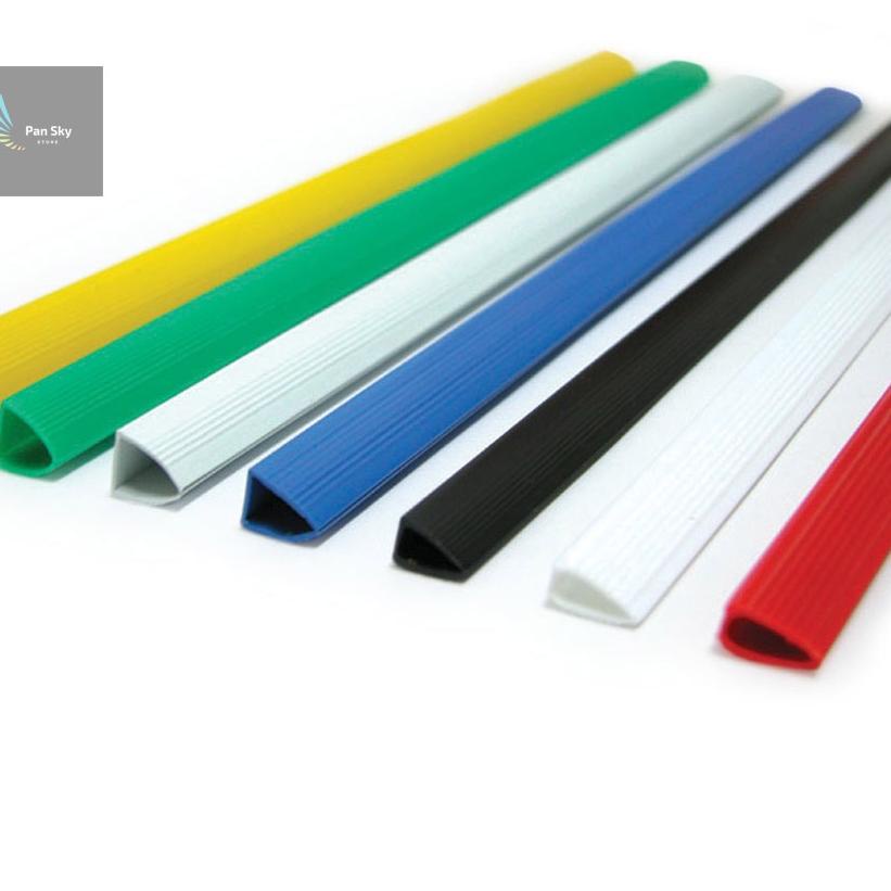 

12.12 BRANDS FESTIVAL Slide Binder 6 mm x 297 mm (A4) Tulang Jilid / Clipping pack isi 10 pcs serbuuu !