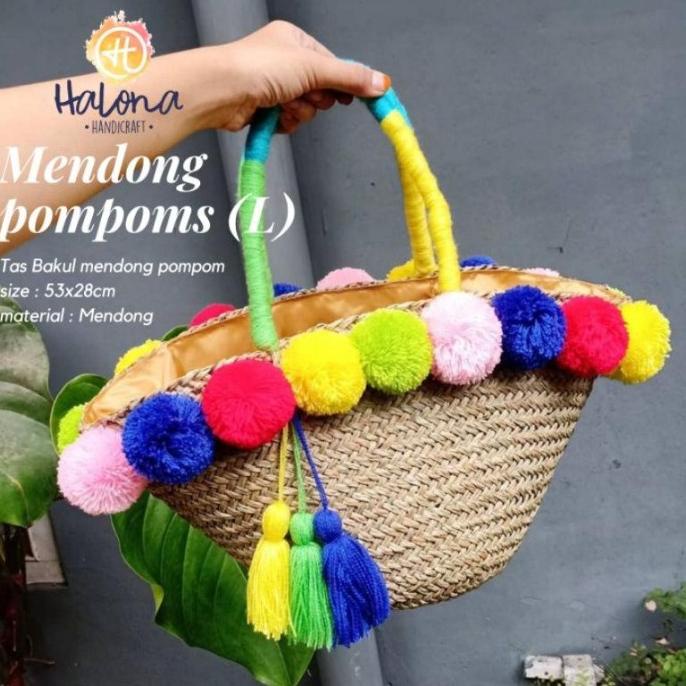 TAS ANYAMAN TAS BAKUL POMPOM /TAS ANYAMAN MENDONG HIAS/TAS ANYAMAN MENDONG HIAS EL09I09A82L