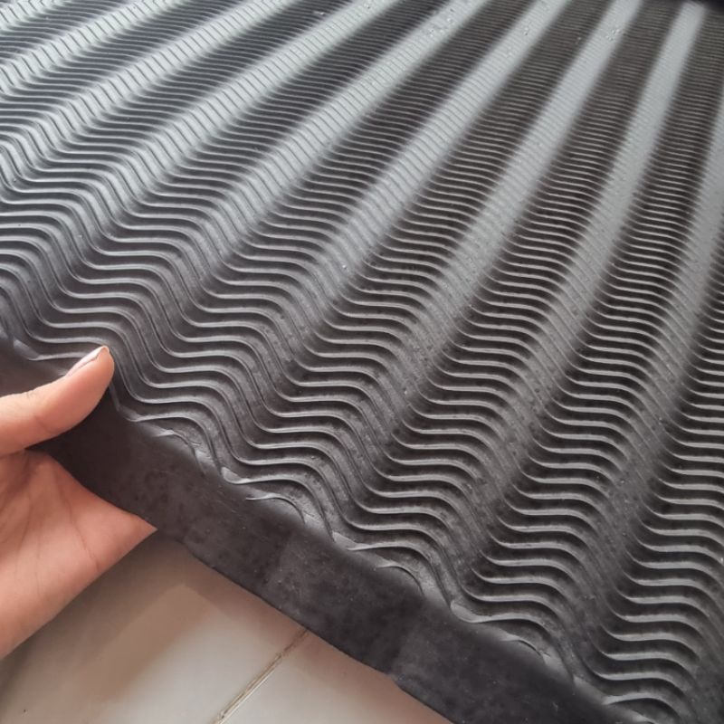 Spon ati warna Hitam  / Spon Eva 220cm x 120cm motif gerigi ketebalan 6mm