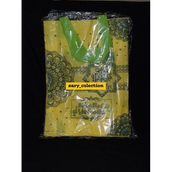 

1 Lusin Tas Parcel Lebaran 30 x 40 x 8 cm