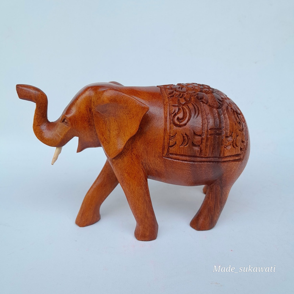 Patung kayu gajah berjalan 18cm kerajinan tangan ukiran handmade bali