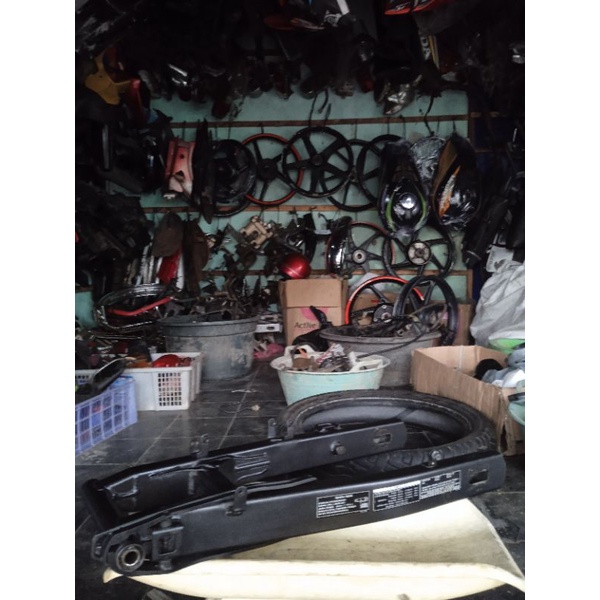 Swing Arm Cbr150R new Original