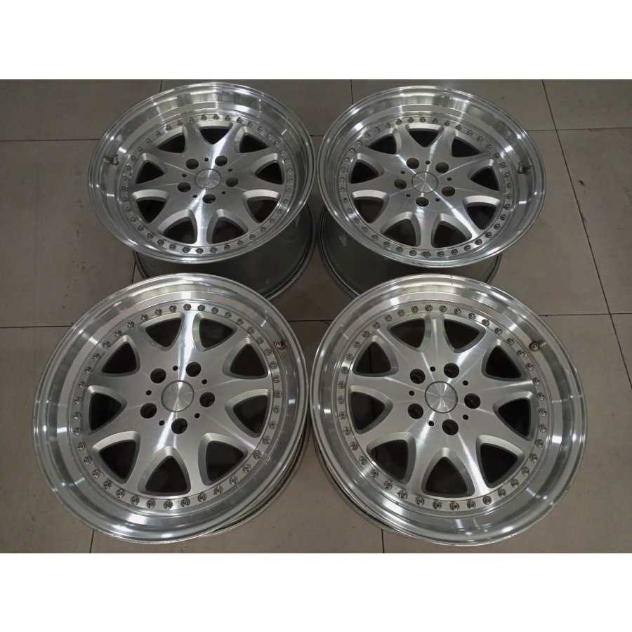 Velg Mobil Bekas Ring 18 Lubang 5 BAVARIA R18X8,5-9,5 H5X112 ET45