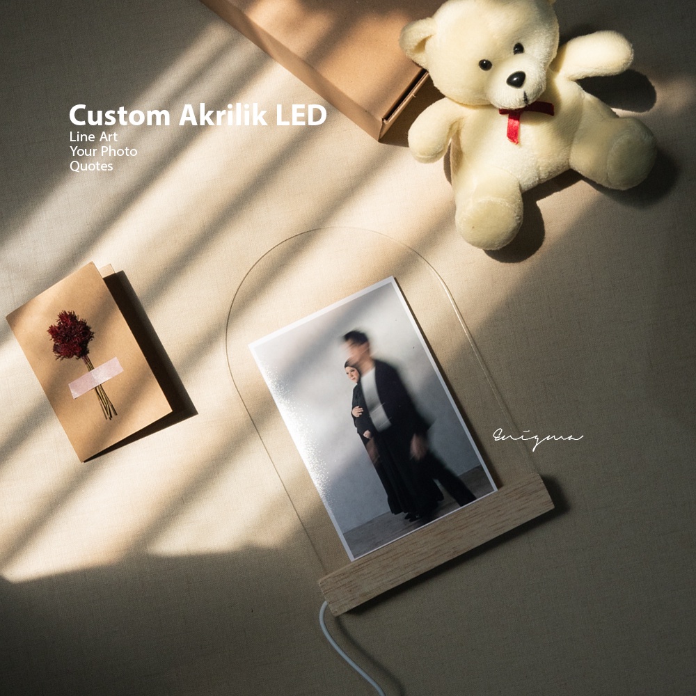 Custom Akrilik LED 1 hari jadi  Aesthetic Kado Ulang tahun , Kado Pernikahan , Kado Wisuda
