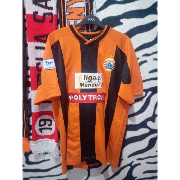 Jersey clasik dan retro persija